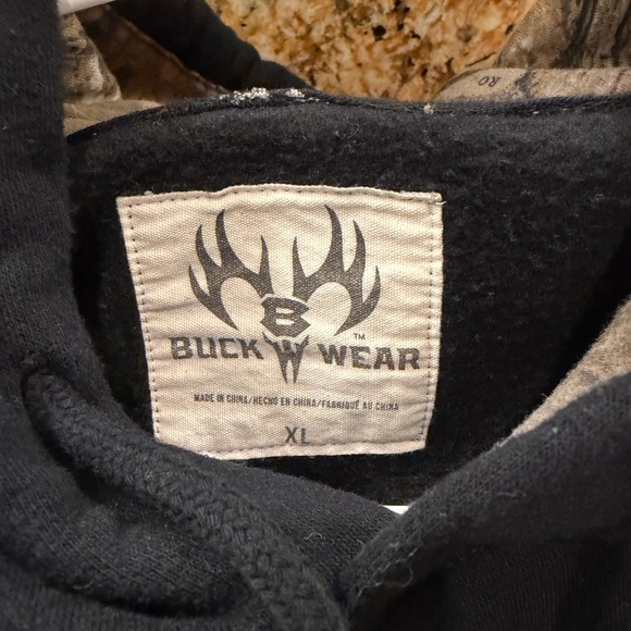 Buck Wear Deer Skull American Flag Hoodie - Picture 4 of 5